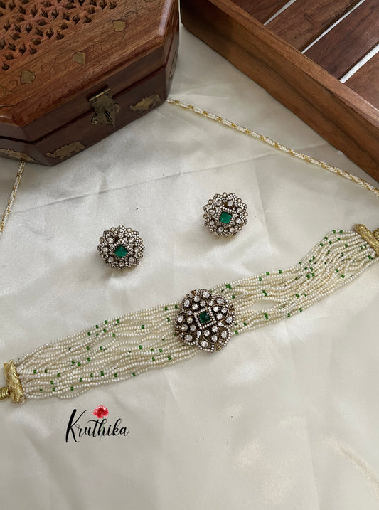 Victorian AD Pearl chokers NC979