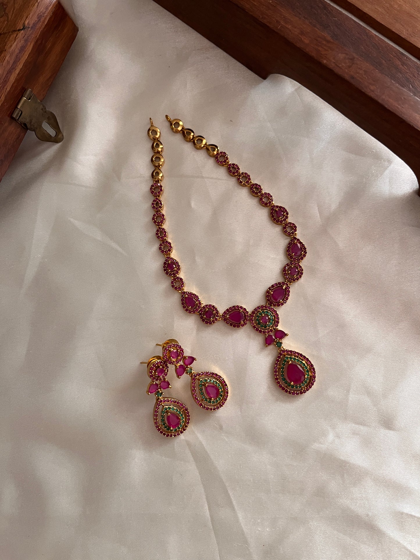 Simple AD necklace NC1060