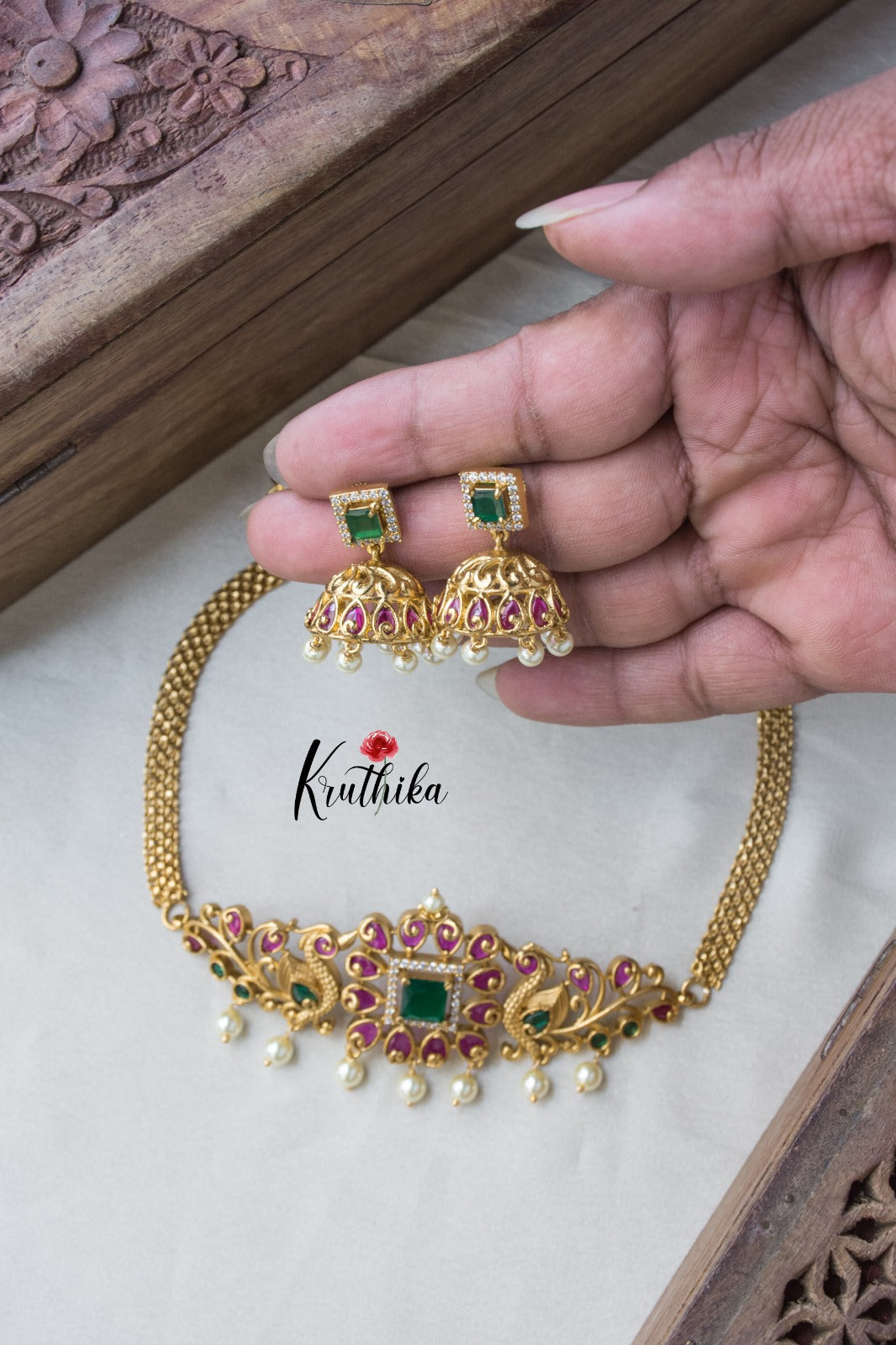 Simple kemp Choker NC936