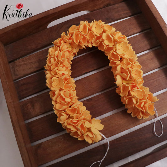 Realistic, reusable Kanakambaram / firecracker flowers string G09