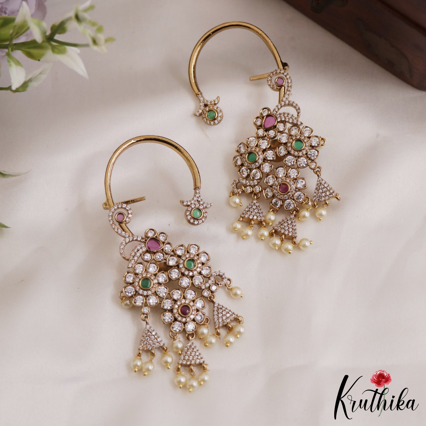 Gorgeous CZ Floral Earcuff With Pearl Drops E885