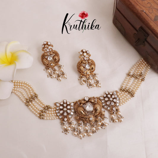 Beautiful Jadau Chocker NC1981 (Available in 4 Colours)