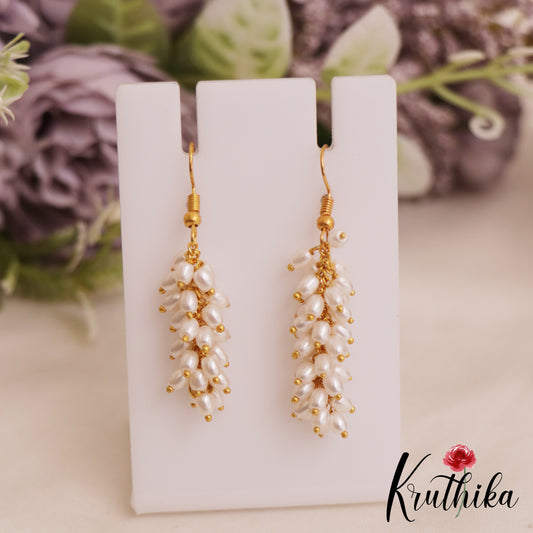 Trendy Gold-Tone Pearl Hook Earrings E1052