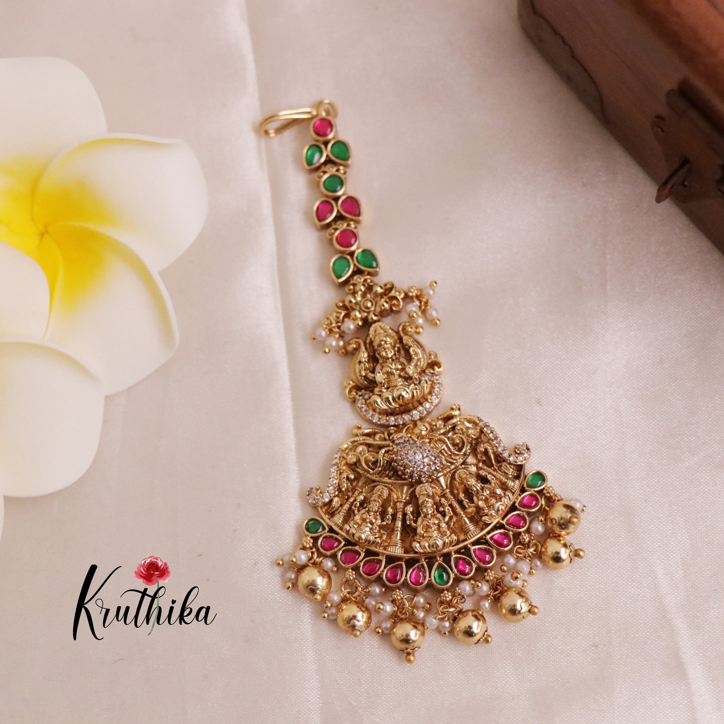 Pretty Lakshmi Jadau Maang Tikka MT237