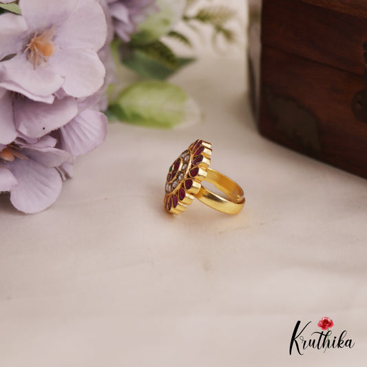 Elegant Teardrop Floral Motifs Adjustable Finger Ring R54
