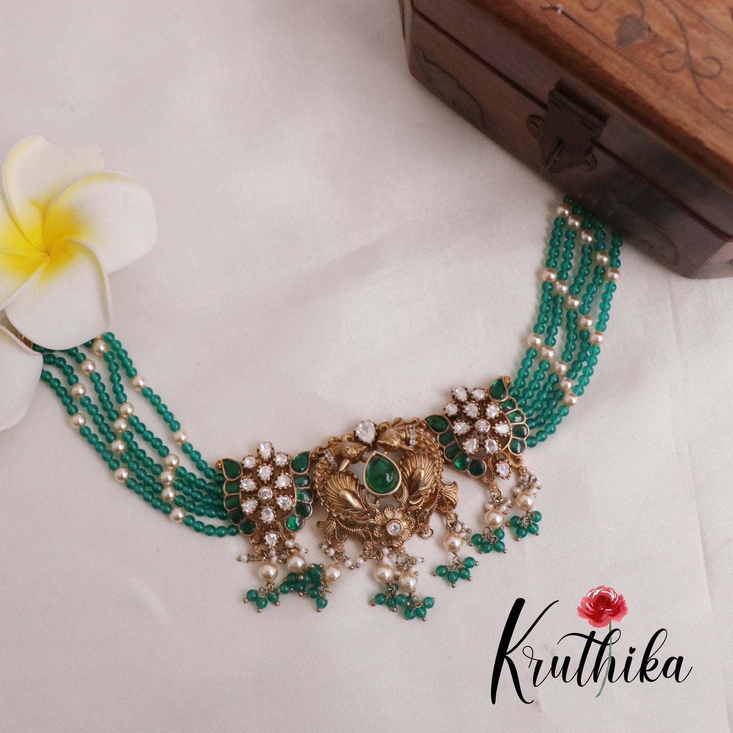 Beautiful Jadau Chocker NC1981 (Available in 4 Colours)