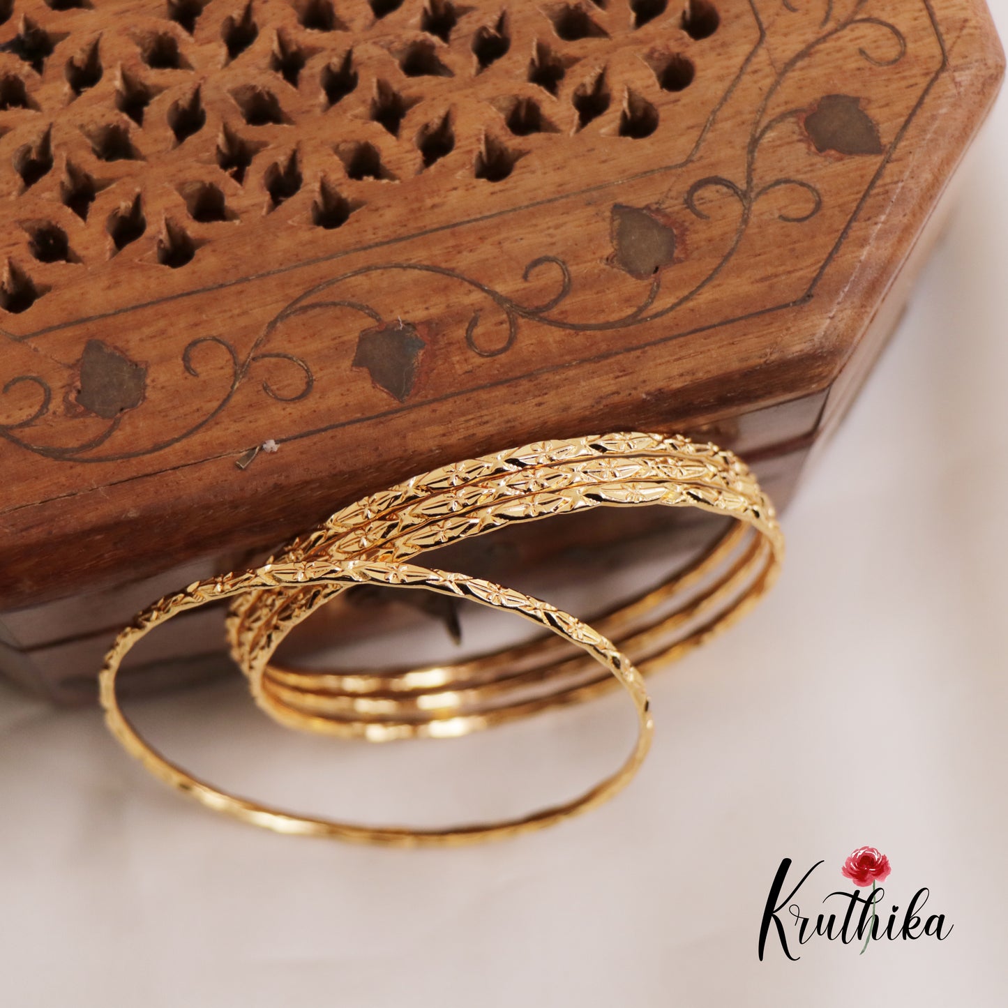 Elegant Floral Daily Wear Bangles B429 (Set of 4 Bangles)