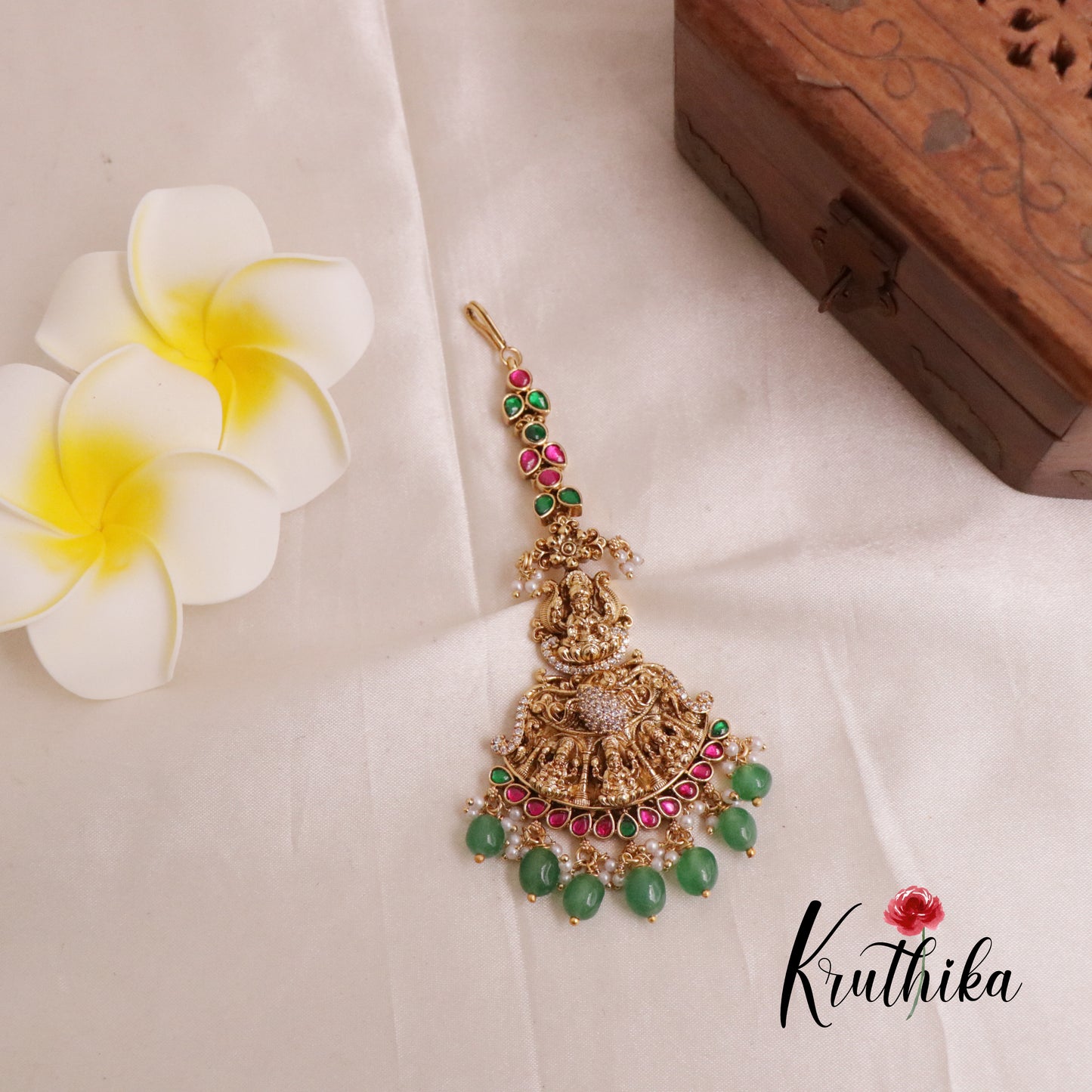 Pretty Lakshmi Jadau Maang Tikka MT237