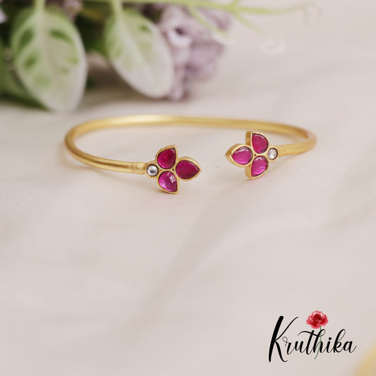 Simple Leaf Jadau Openable Kada B389