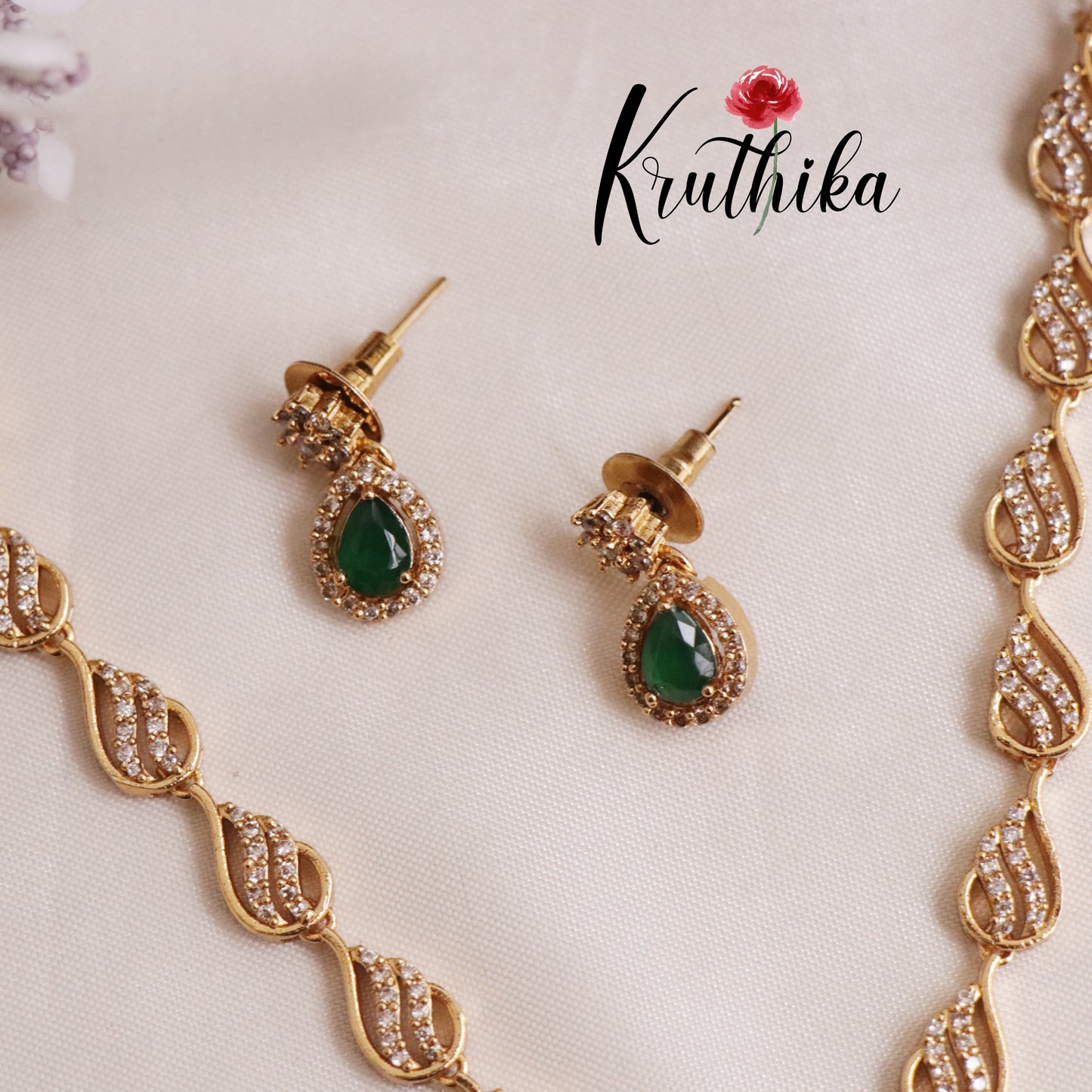 Elegance CZ Emerald Raindrop Necklace Set NC2122