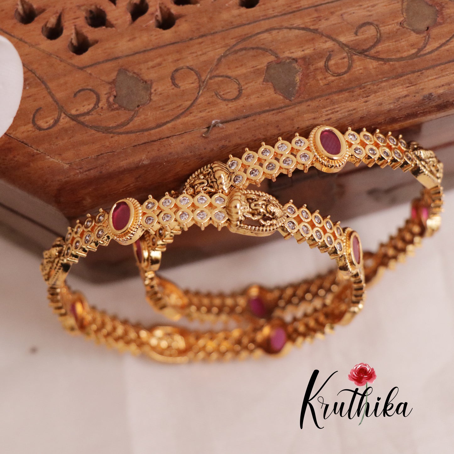 Beautiful AD Lakshmi Kemp Stone Bangles B185
