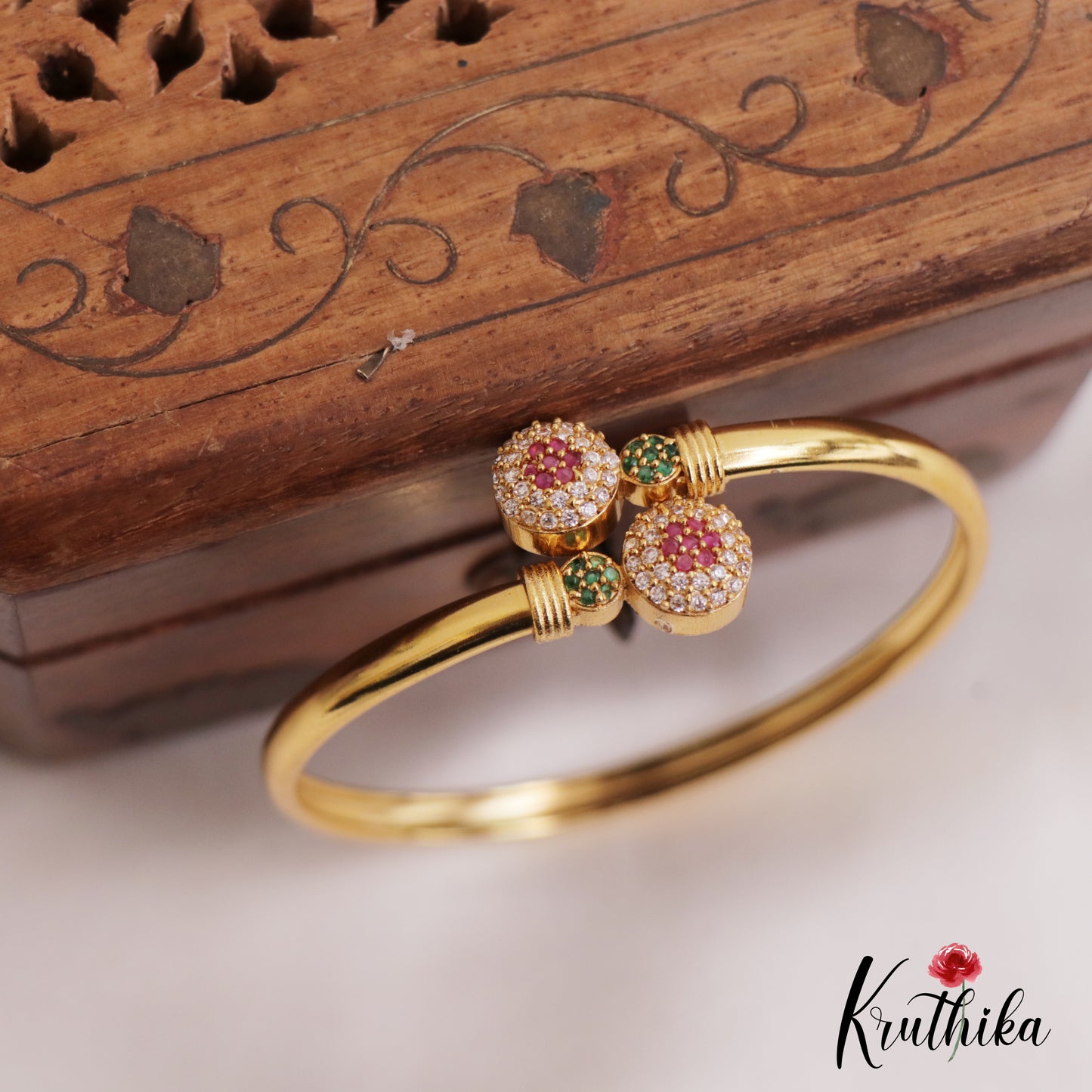 Sparkling AD Floral Motifs Openable Single Kada B477