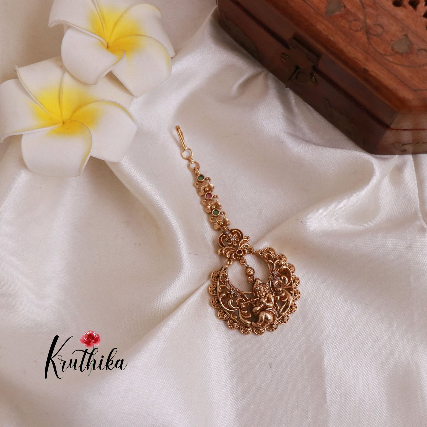 Pretty Krishna Maang Tikka MT223
