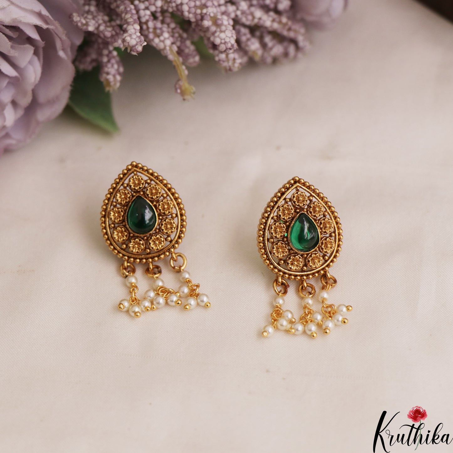 Elegant Antique Floral Teardrop Stud Earrings With Pearl Drops E1071