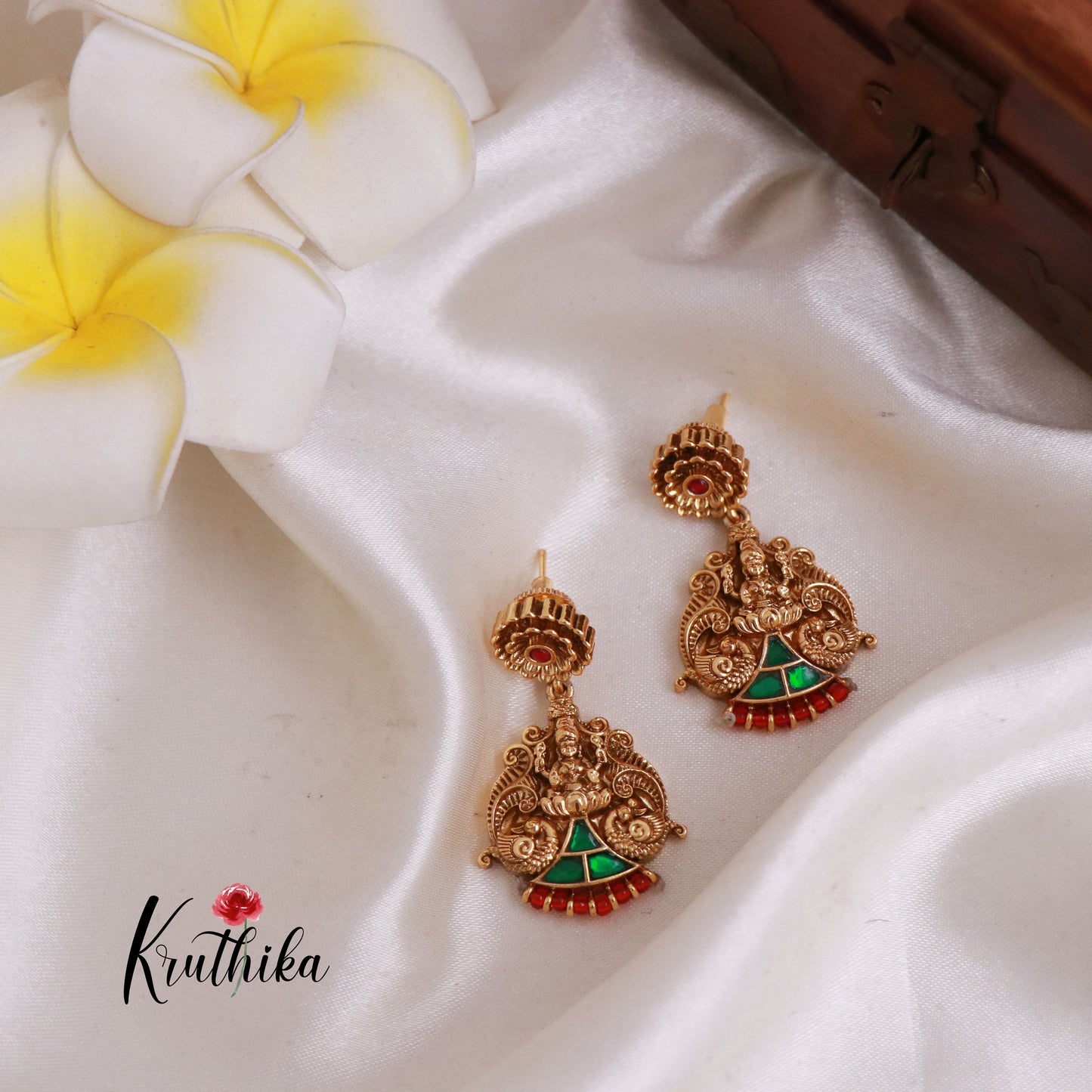 Elegant Lakshmi Jadau Jalebi style Necklace with Gold Drops NC1802