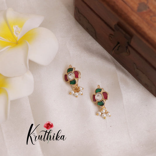Beautiful floral Jadau Earcuffs | upper earrings | Bugadi Earrings E505