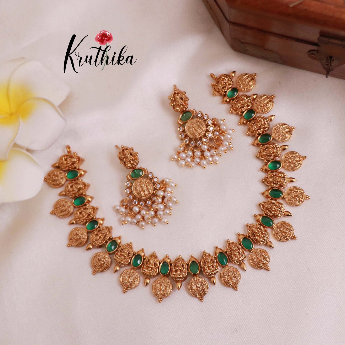 Pretty Temple Design Necklace NC1840 (Available in 3 Colours)
