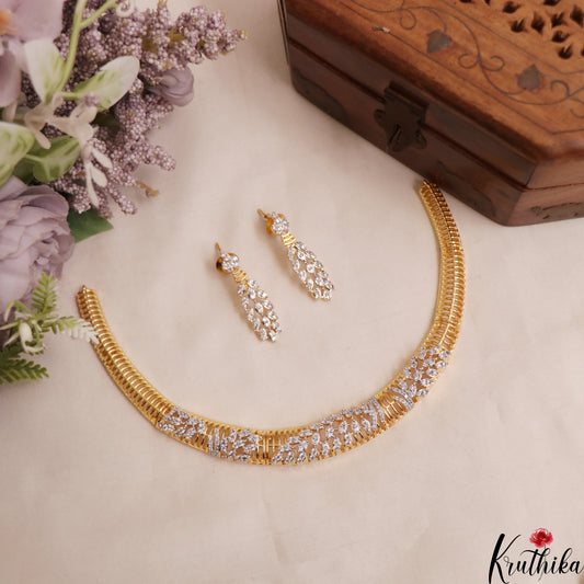 Pretty Leaf Motifs CZ Victorian Hasli Necklace NC3007