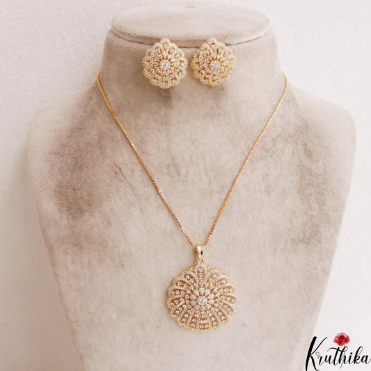 Pretty AD Floral Motifs Gold-Tone Chain Pendant Set NC2935