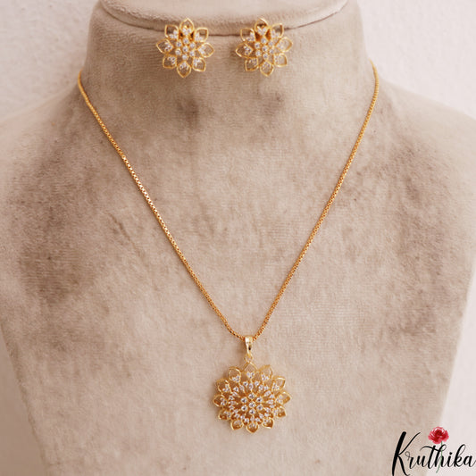 Elegant AD Floral Motifs Gold-Tone Chain Pendant Set NC2934