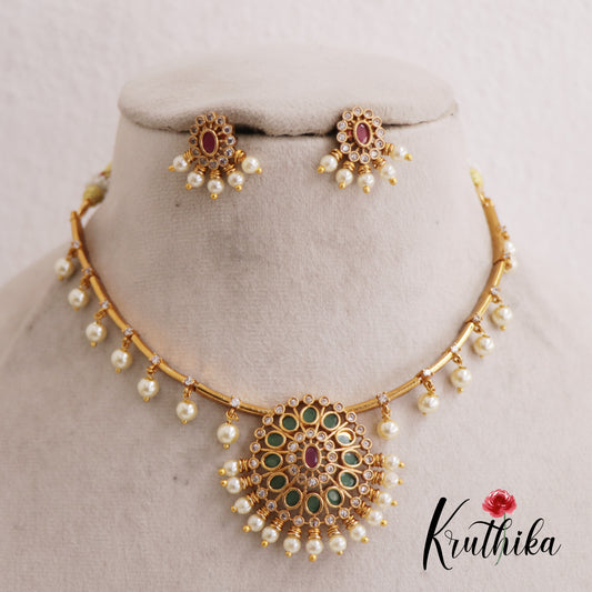 Classic Floral Kemp hasli With Pearl Drops NC2593