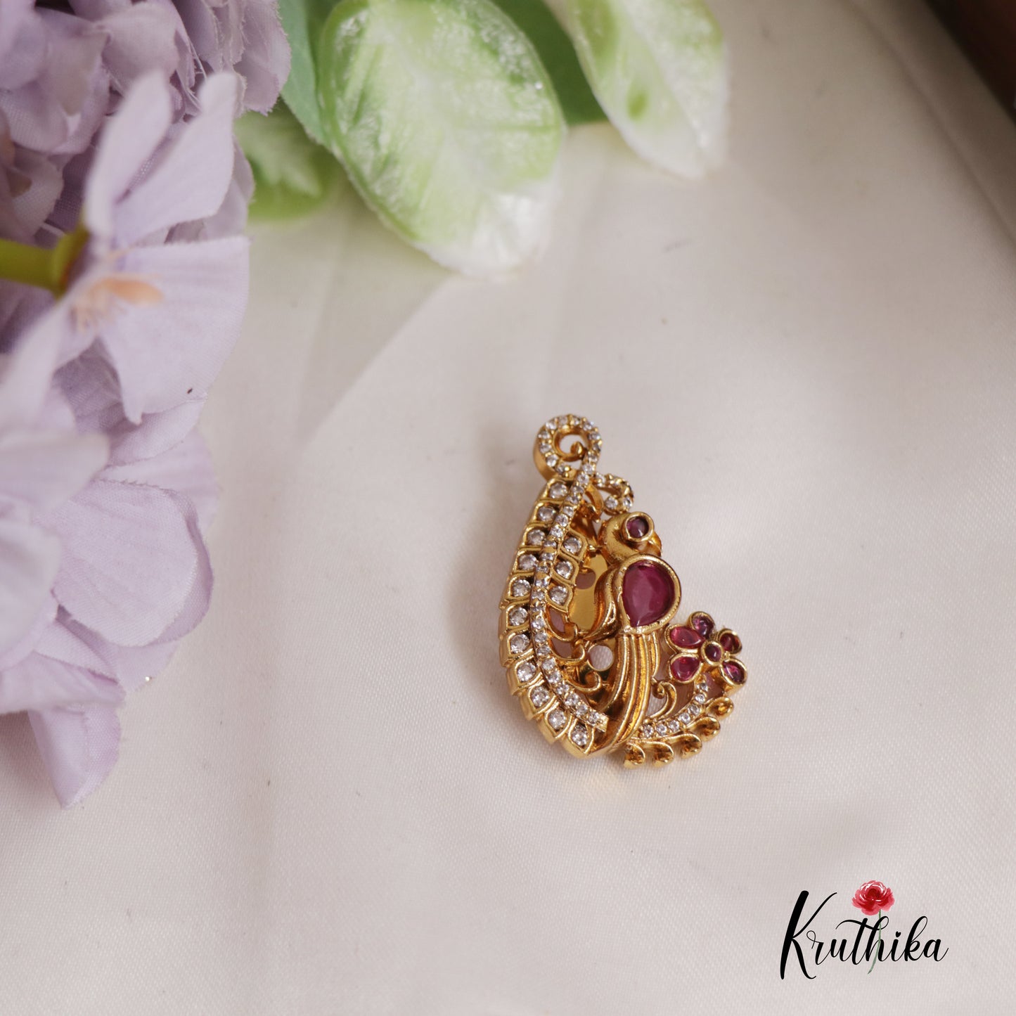 Beautiful Kemp Peacock Saree Pin SP34