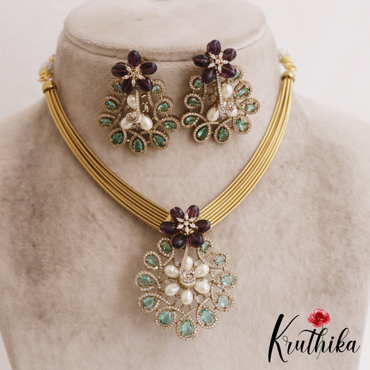 Elegant Floral Motifs Pearl Victorian Choker NC2855
