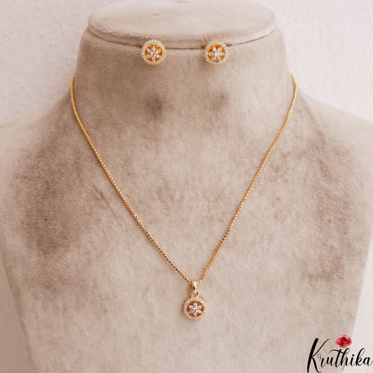 Simple AD Floral Motifs Gold-Tone Chain Pendant Set NC2931