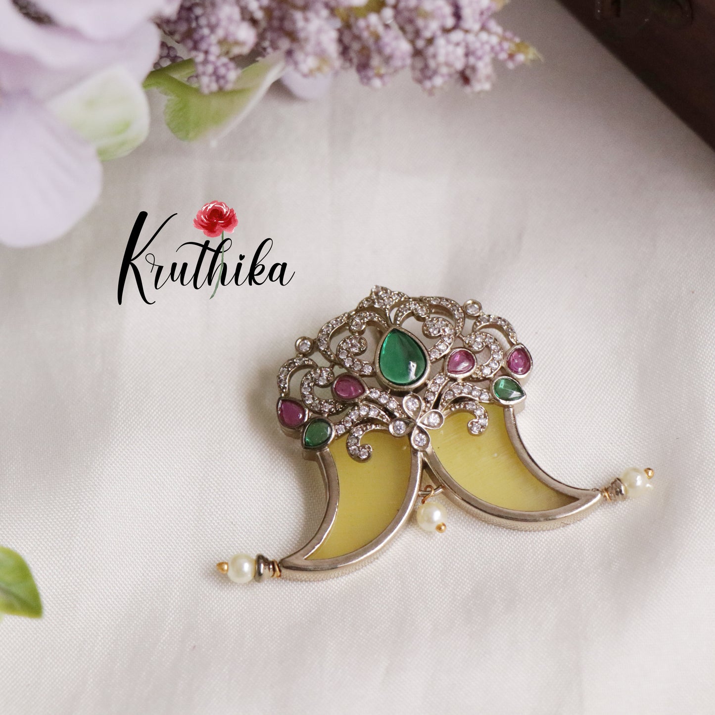 Trendy AD Victorian Puligoru Pendant PS230