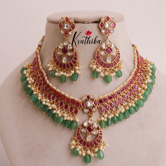 Elegant Jadau Necklace with Pastel Green Beads NC1904