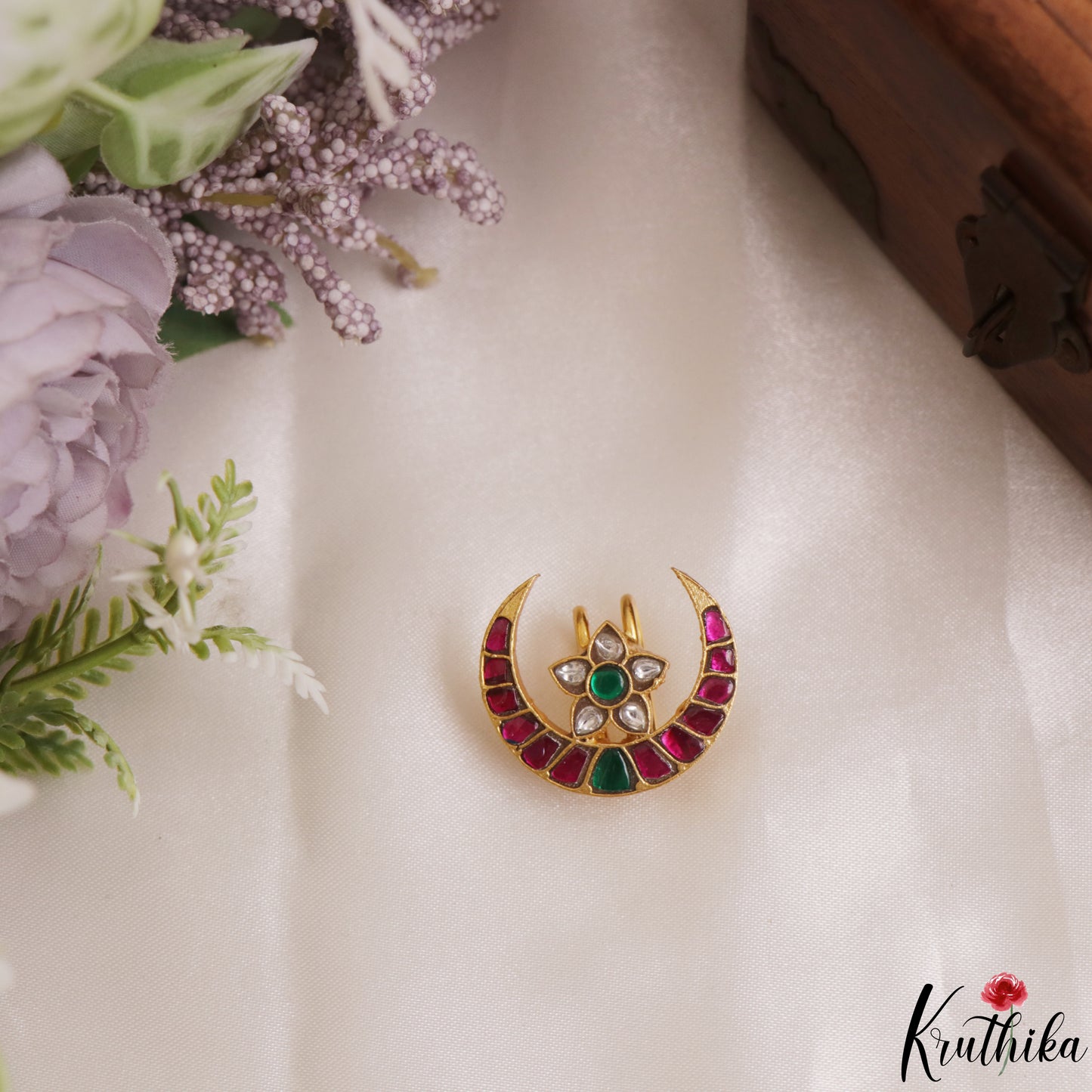 Elegant Pearl Border Floral Motifs Chandra Surya Jadau Hair Ornaments J412