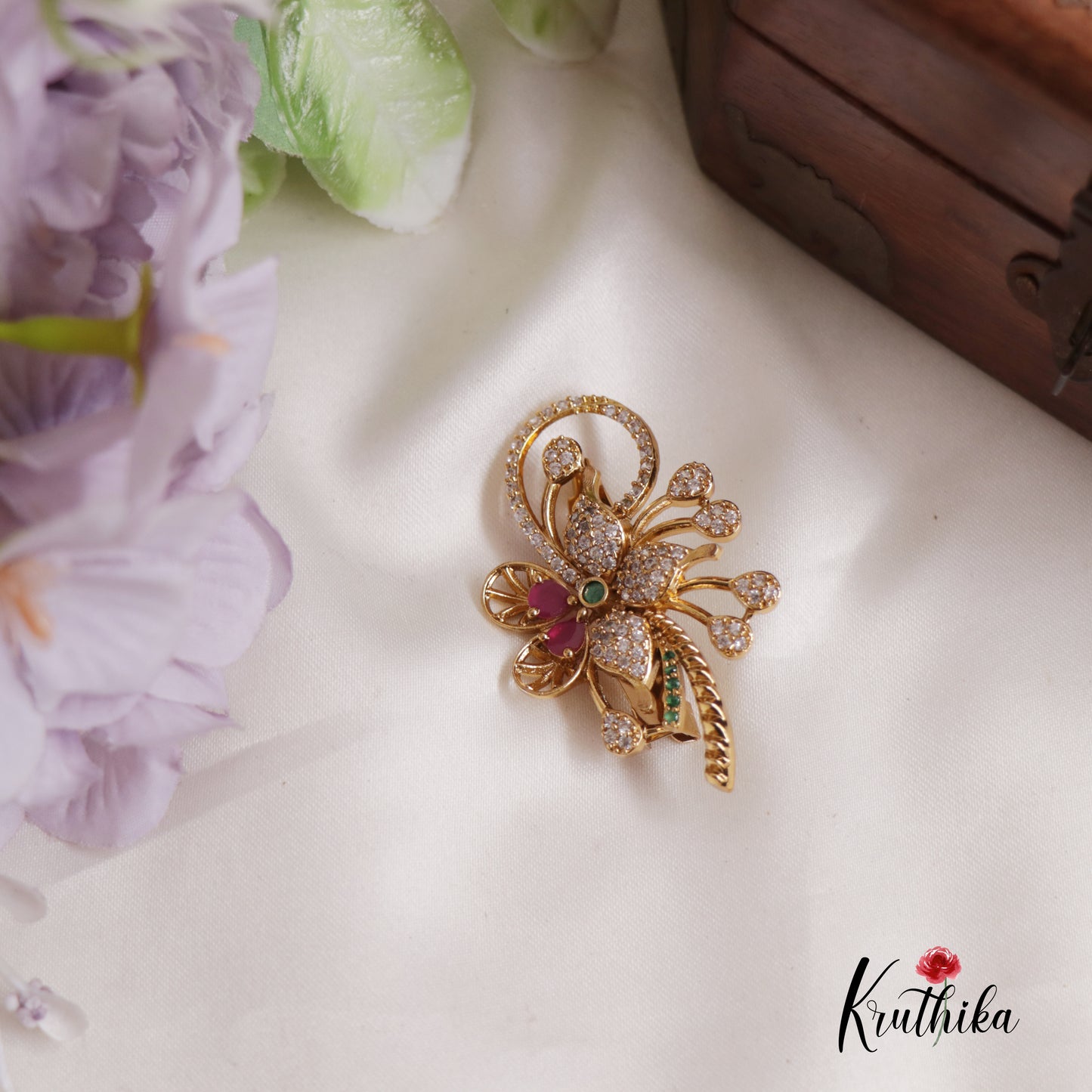 Stunning CZ Floral Bloom Saree Pin SP10