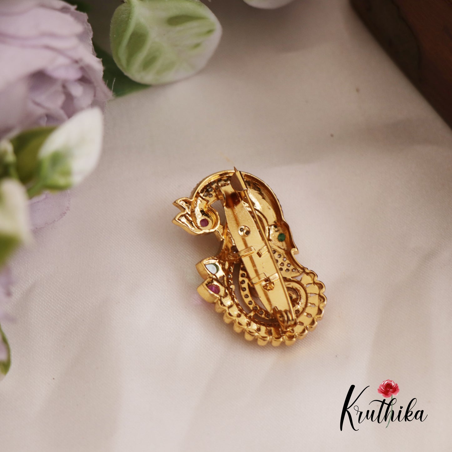 Classic Peacock Motifs Saree Pin SP43