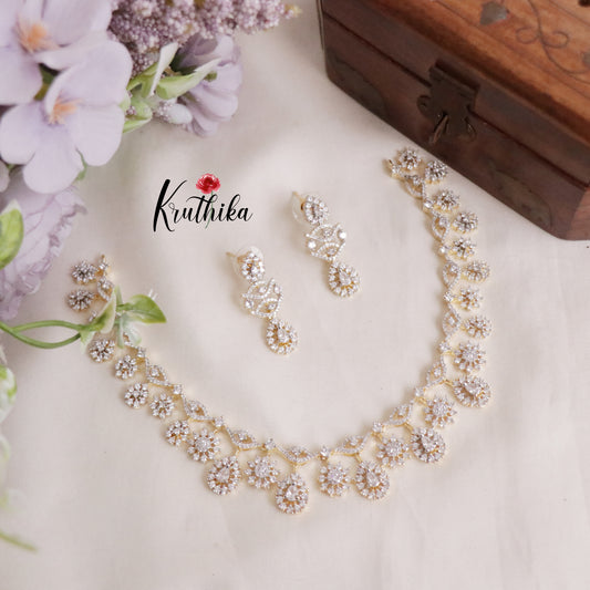 Elegant CZ Sparking Floral Necklace Set NC2176