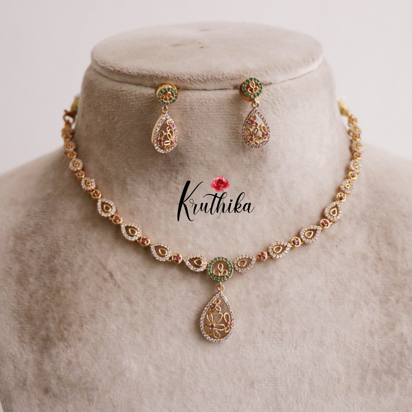 Simple CZ Multi Stone Pendant Necklace NC2211