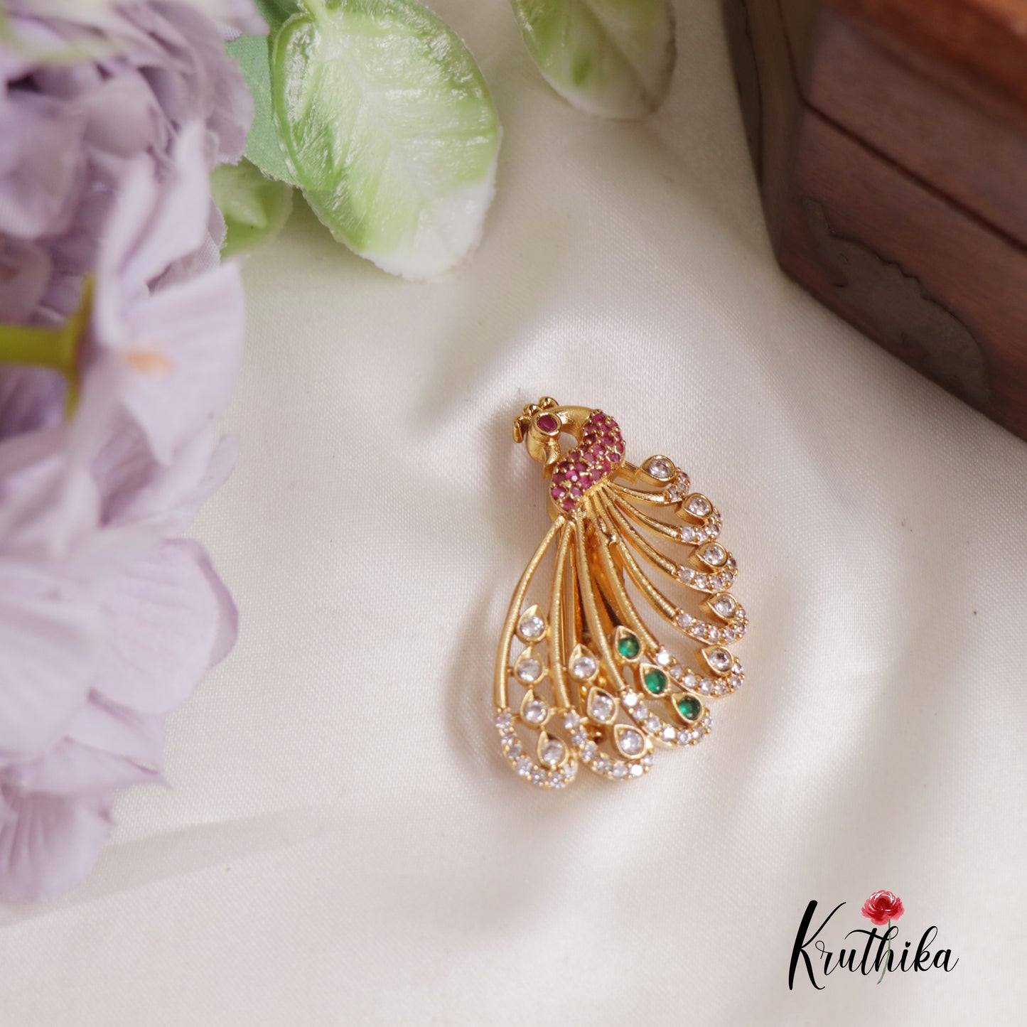 Stunning Peacock Trendy Saree Pin SP31