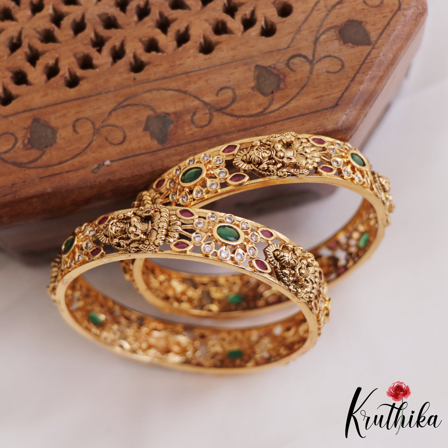 Beautiful Antique Nagas Lakshmi Floral Kemp Bangles B458 (Set 2 Bangles)