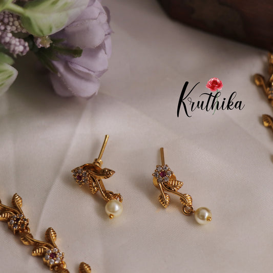 Classic CZ Floral Leaf Trendy Necklace NC2536