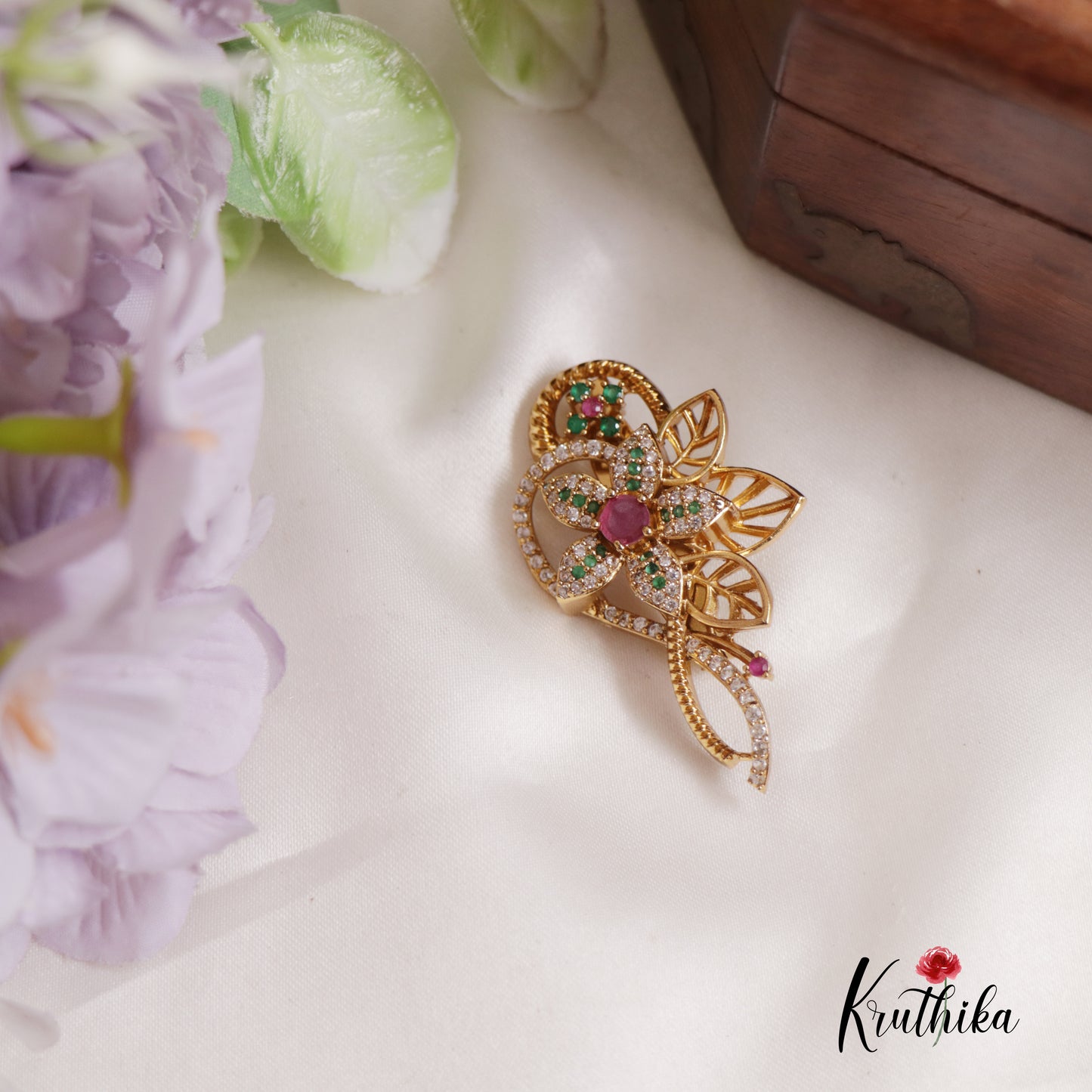 Classic CZ Floral Sparkling Saree Pin SP26