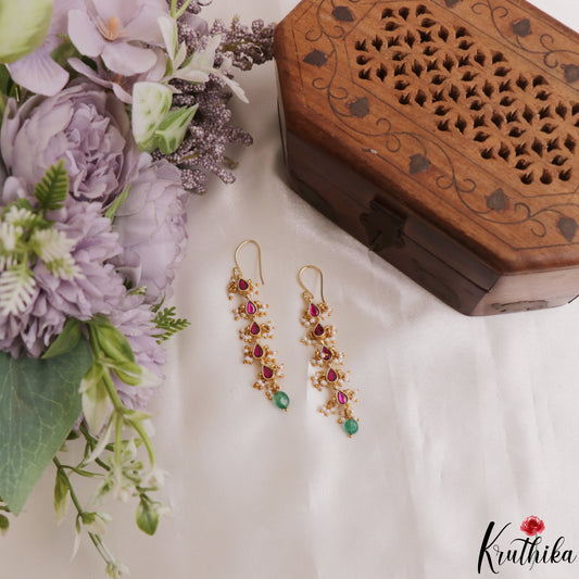 Elegant Teardrop Motifs Jadau Earrings E1191