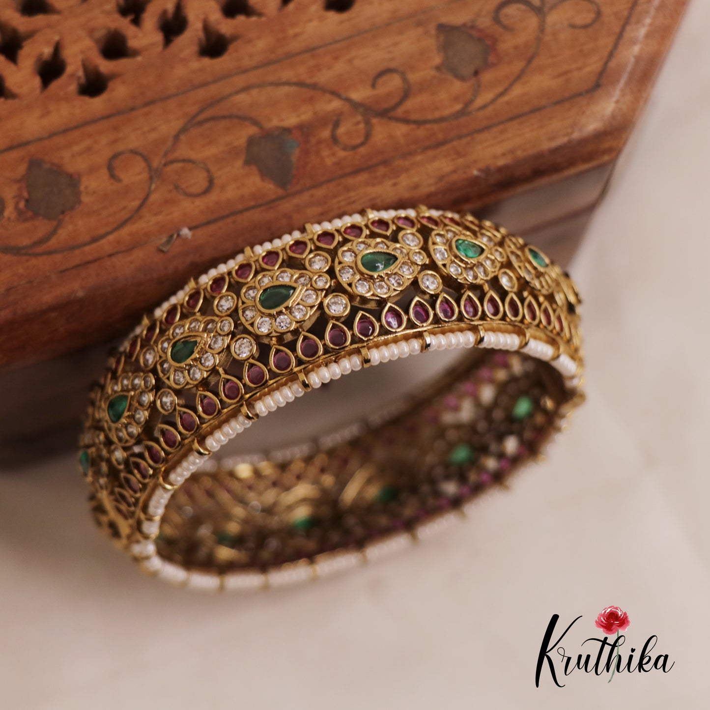 Gorgeous Jadau Teardrop Openable Kada Bangle B368