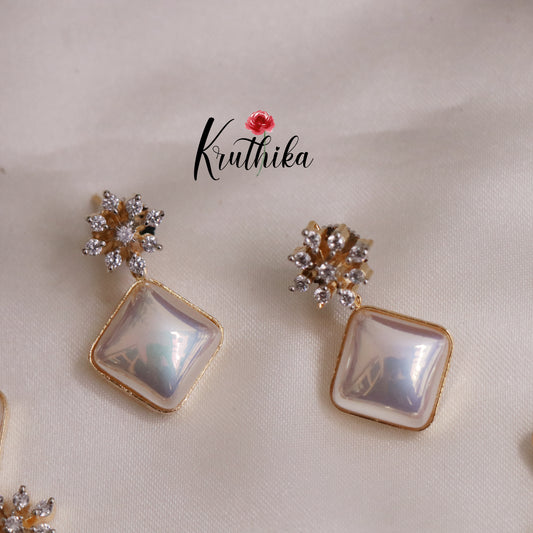 Pretty CZ Pearls Necklace NC2269