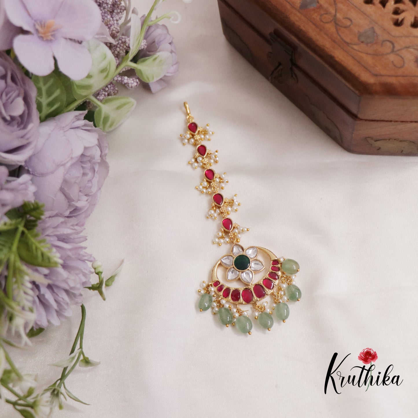 Gorgeous Jadau Maang Tikka with Pastel Green Beads MT288