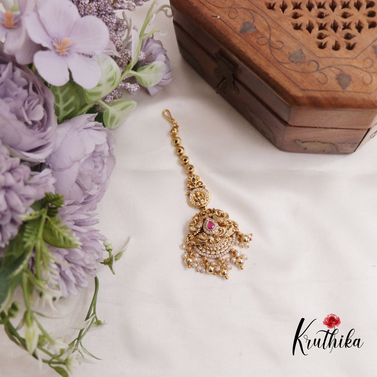 Premium Jadau Antique Teardrop Maang Tikka With Pearl Drops MT296 (Available In 2 Colours)