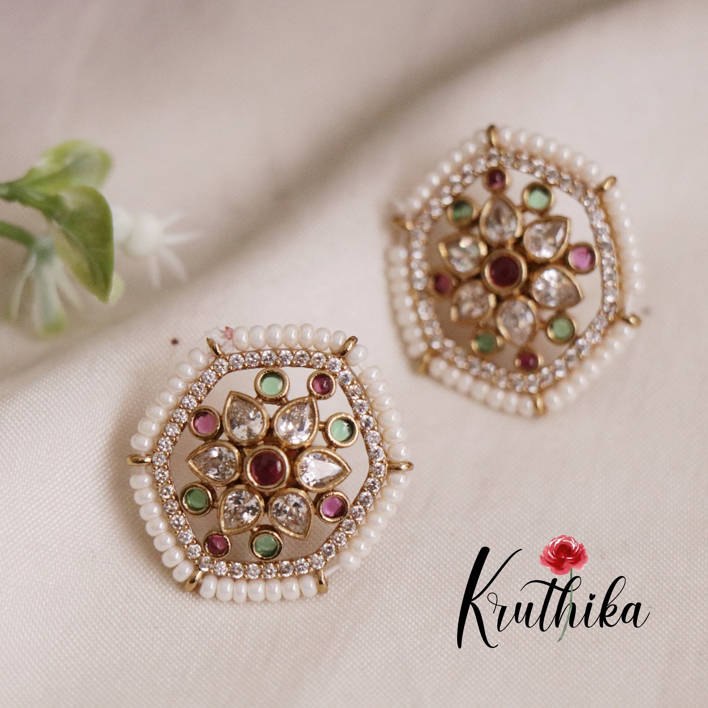 Trendy Hexagonal Kemp Stone Ear Studs with Pearl Border E640