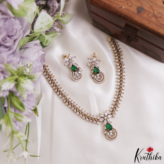 Elegant Floral Leaf Motifs CZ Victorian Choker NC3279 (Available In 2 Colors)