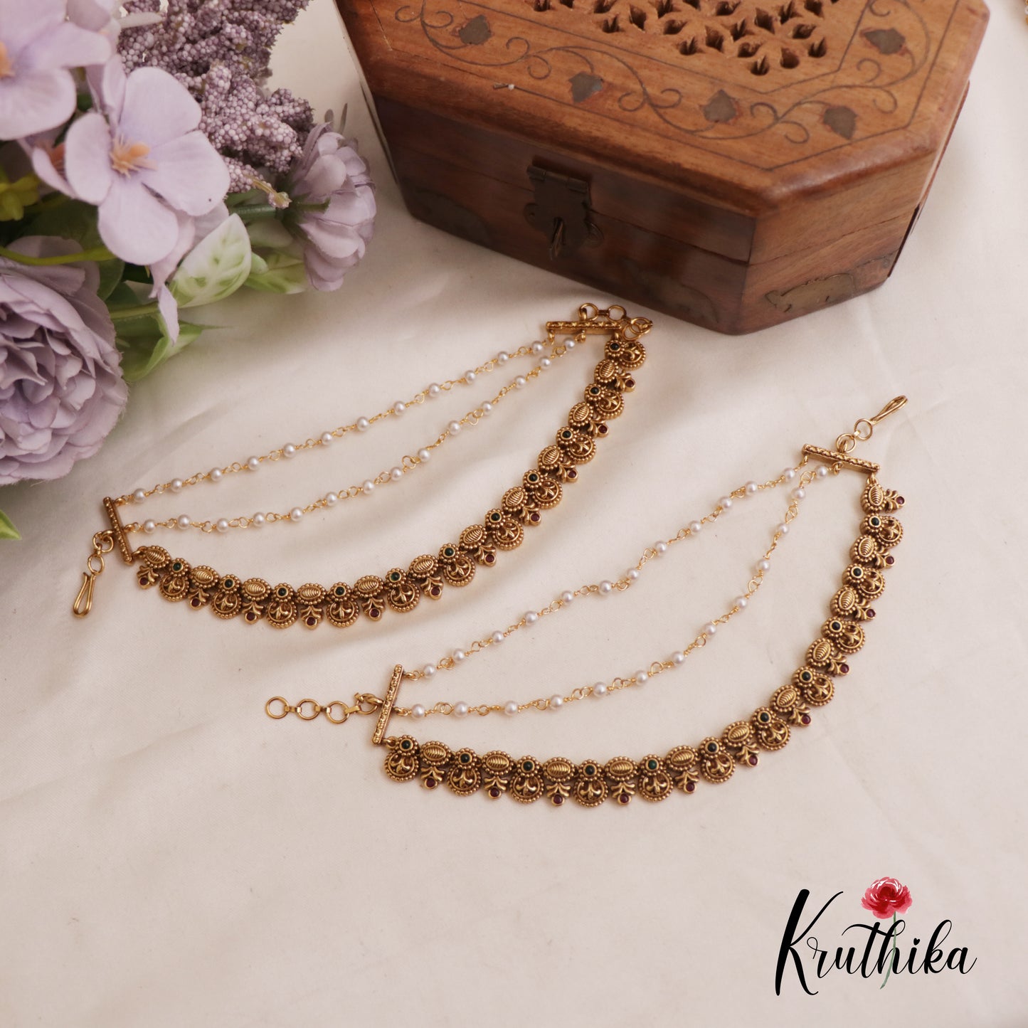 Stunning Antique Leaf Geometric Motifs With Multi Layered Earchains EC176