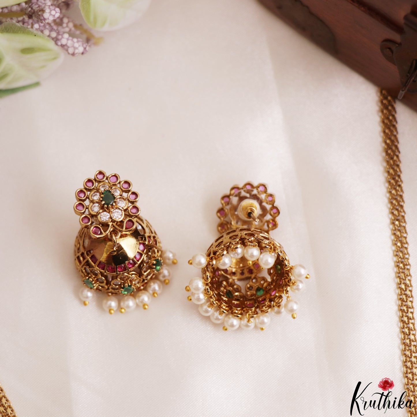 Pretty Floral Motifs Kemp Choker With Pearl Drops NC3195
