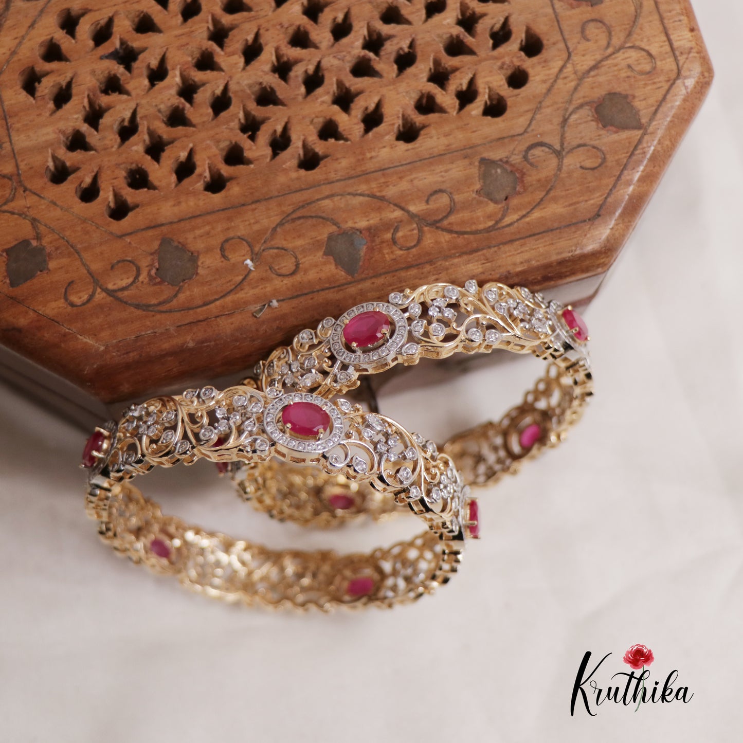 Gorgeous Diamond-Finish Gold-Tone Bangles B336 (Set Of 2 Bangles)