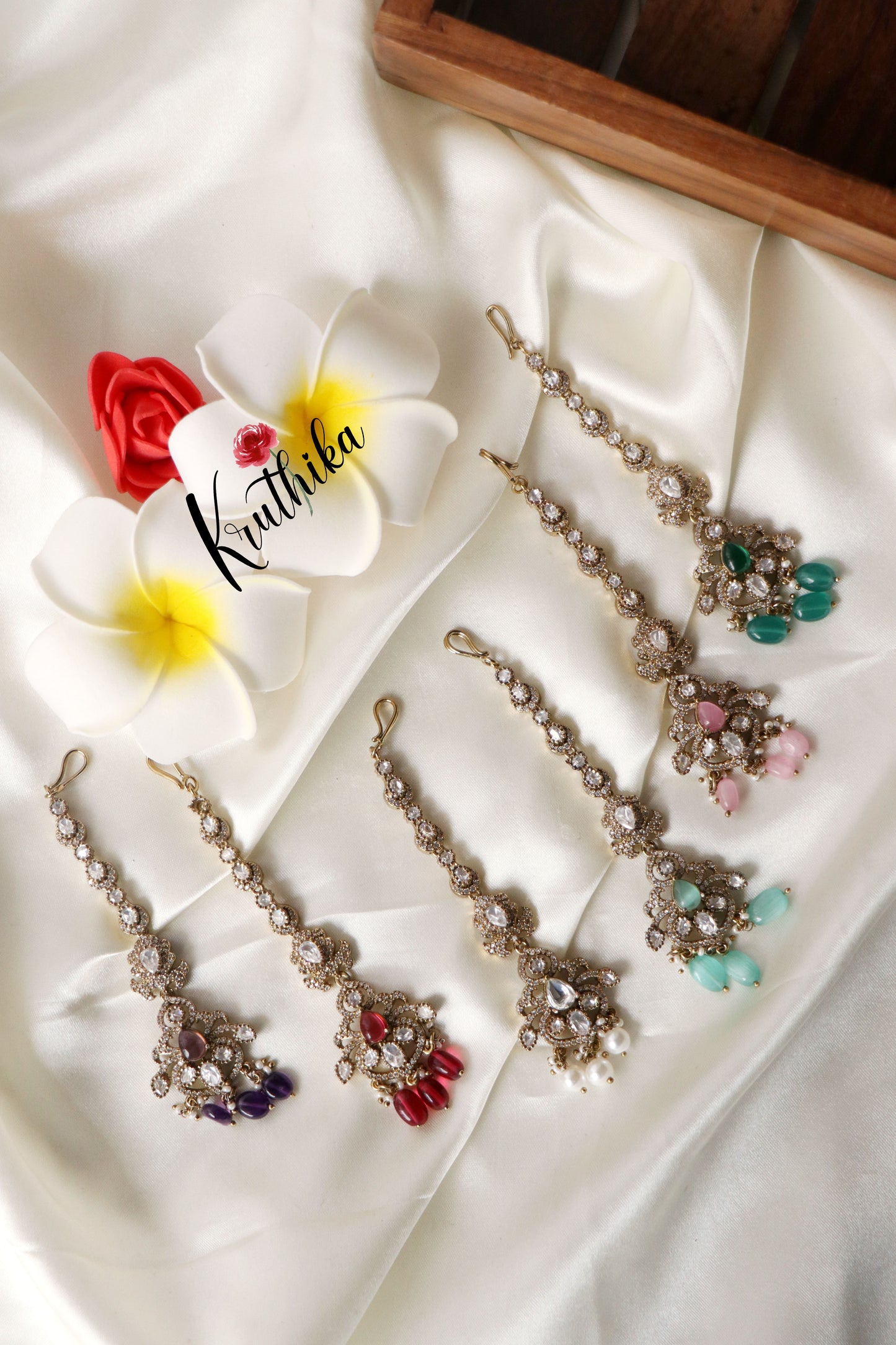 Simple Victorian Maang tikas MT156